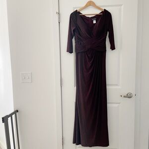 La Femme Ruched Jersey Column 3/4 Sleeve Dress 26955 Spacedye